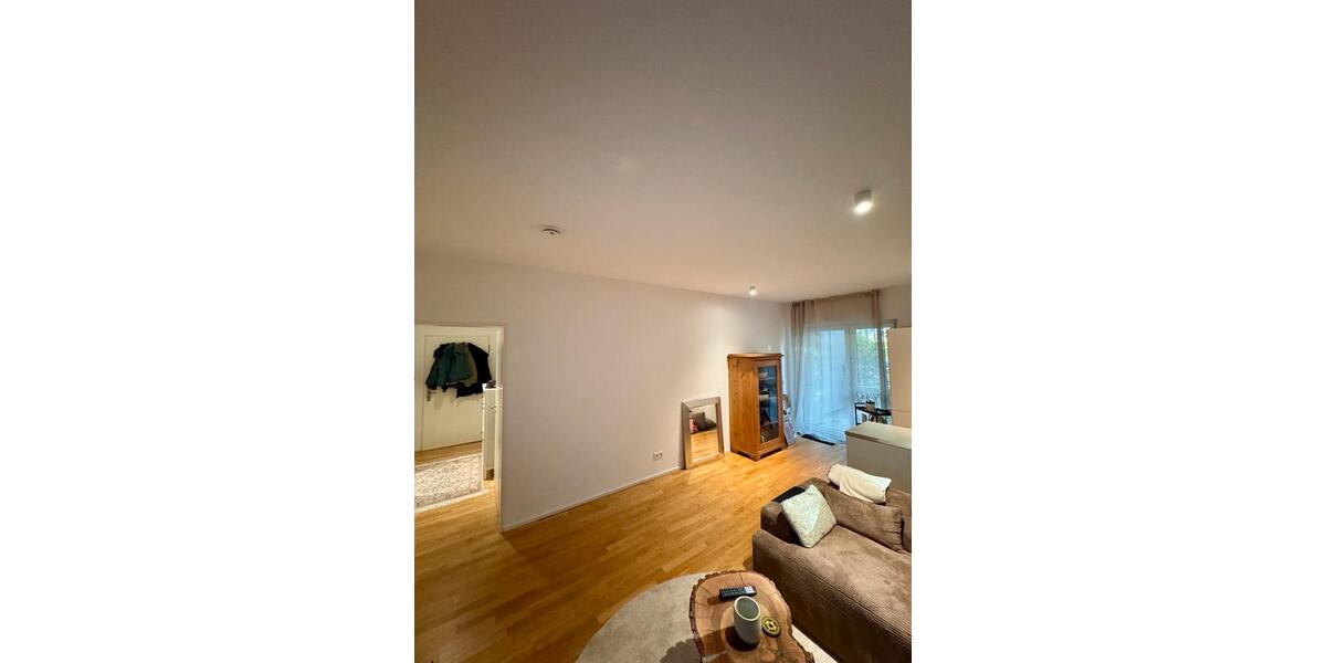 Erdgeschoßwohnung Frankfurt am Main Gallus - 2 Zimmer, 67 m&sup2;, 1.250&euro; | Angebot:26550182