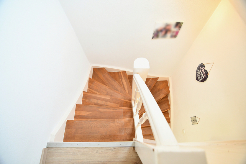 Moderne 4 Zi Maisonette mit 2 Schlafräumen mitten in Hornau 4 zimmer