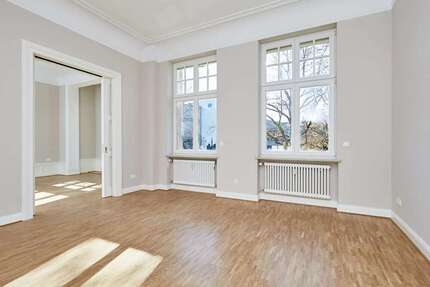 Wohnung zum Mieten in Frankfurt 6.350 € 200 m²
