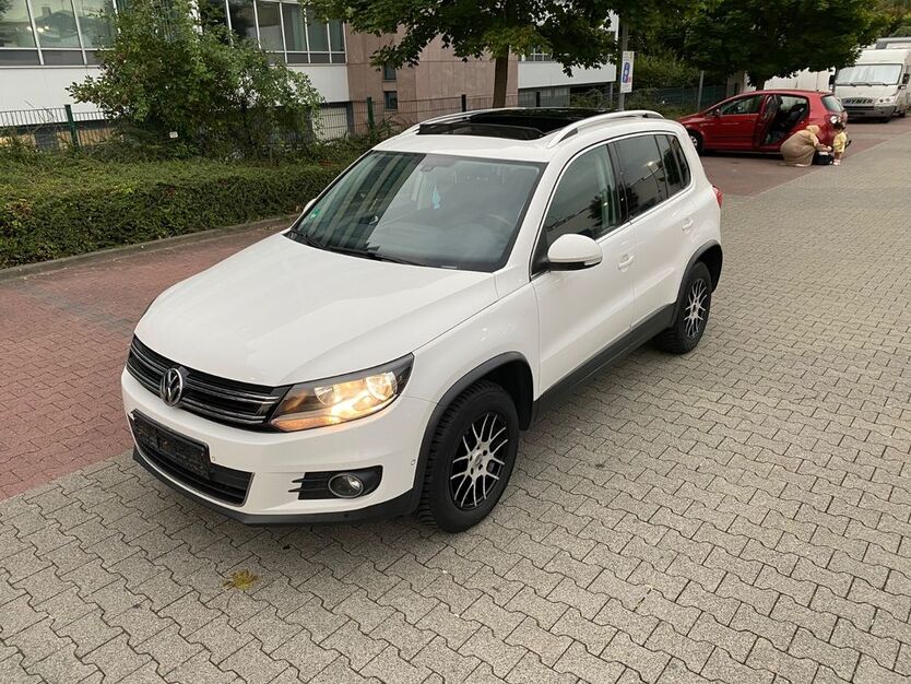 VW Tiguan 206.000 km 8.499 € Frankfurt am Main 60389