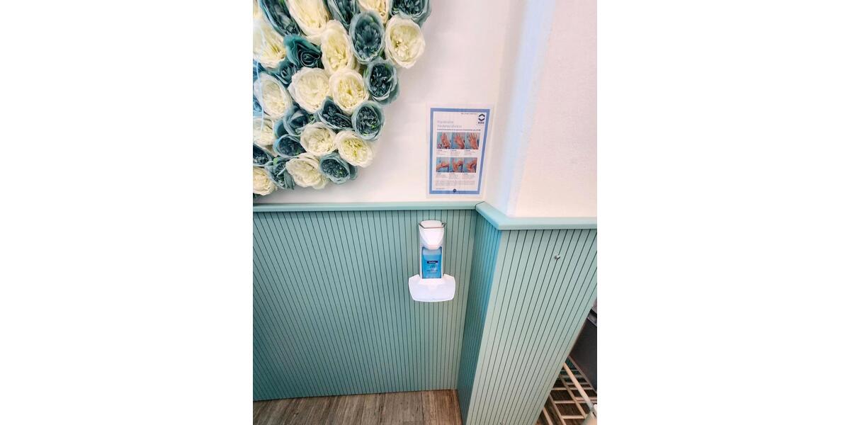 Nachmieter für Komplett eingerichtetes Beauty- & Friseurstudio – sofort starten zimmer