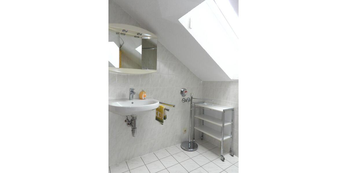 Dachgeschoßwohnung Hofheim am Taunus - 3 Zimmer, 70 m&sup2;, 710&euro; | Angebot:25403855