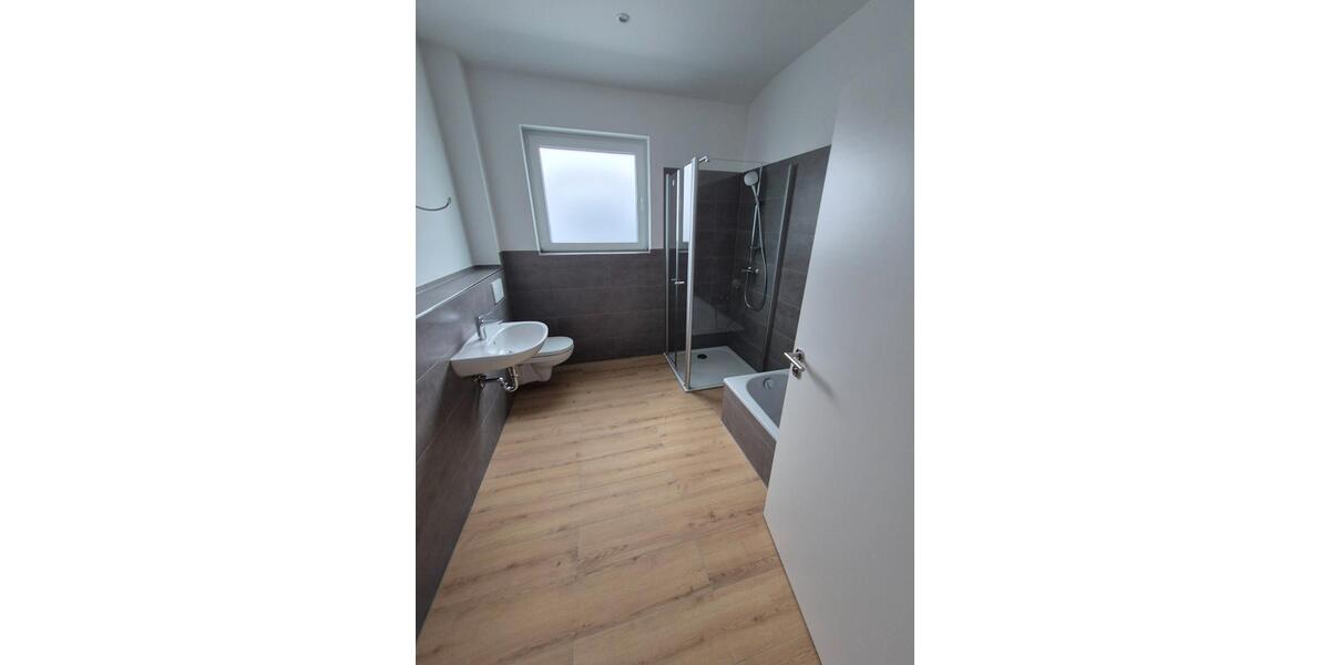 Dachgeschoßwohnung Mörfelden-Walldorf Walldorf - 3 Zimmer, 85 m&sup2;, 1.700&euro; | Angebot:26314682