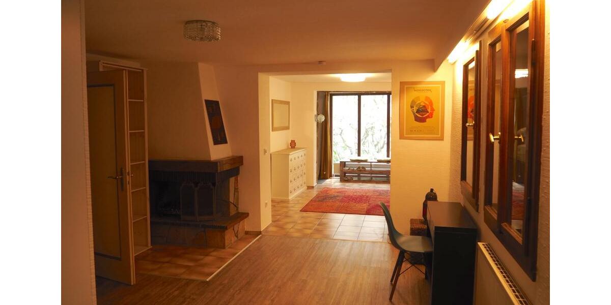 Etagenwohnung Kronberg im Taunus - 4 Zimmer, 153 m&sup2;, 2.450&euro; | Angebot:25027337