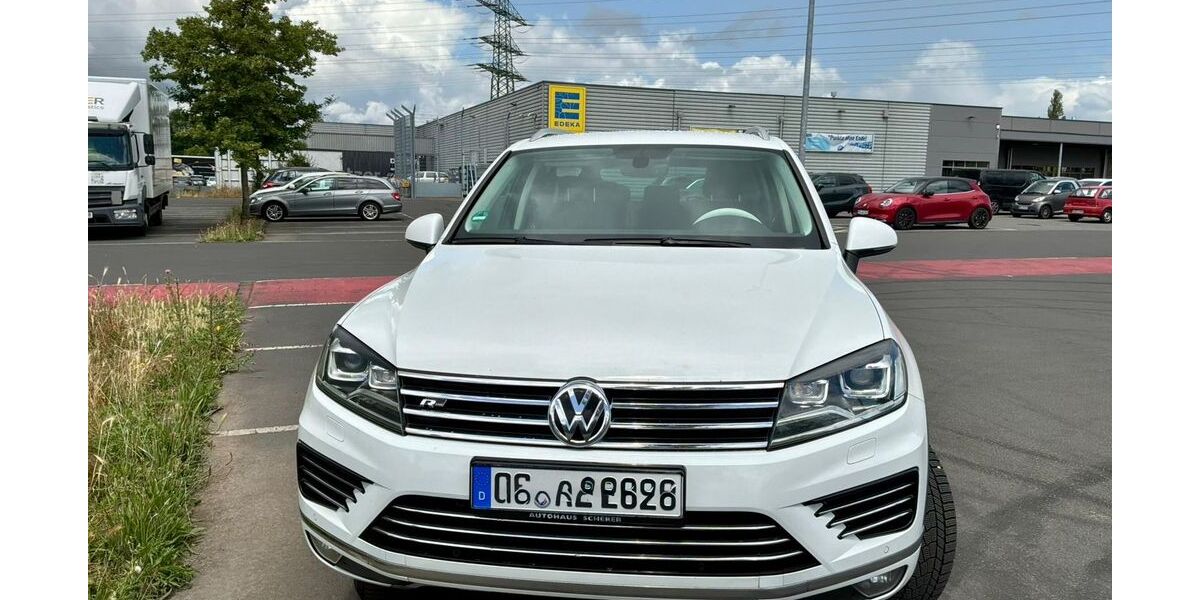VW Touareg 289.500 km 12.600 &euro; Rüsselsheim 65428