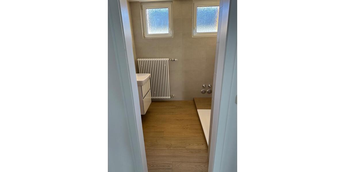 Etagenwohnung Mainz Mombach - 3.5 Zimmer, 98 m&sup2;, 1.350&euro; | Angebot:24660184