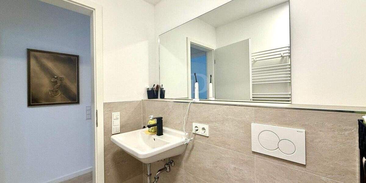 Hochwertige Gartenwohnung mit Westterrasse und Garage 2 zimmer