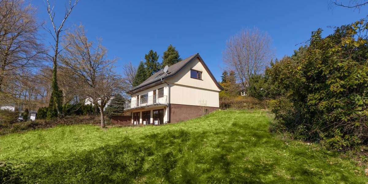 Einfamilienhaus Hofheim - 7 Zimmer, 141 m&sup2;, 869.000&euro; | Angebot:26160875