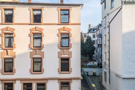 Haus Frankfurt Bockenheim - 20 Zimmer, 531 m&sup2;, 2.350.000&euro; | Angebot:24979366