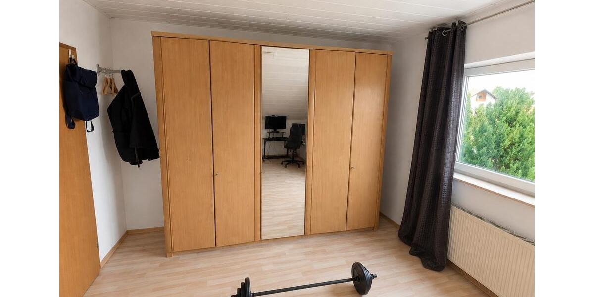 Dachgeschoßwohnung Bad Camberg - 2.5 Zimmer, 75 m&sup2;, 750&euro; | Angebot:26644170