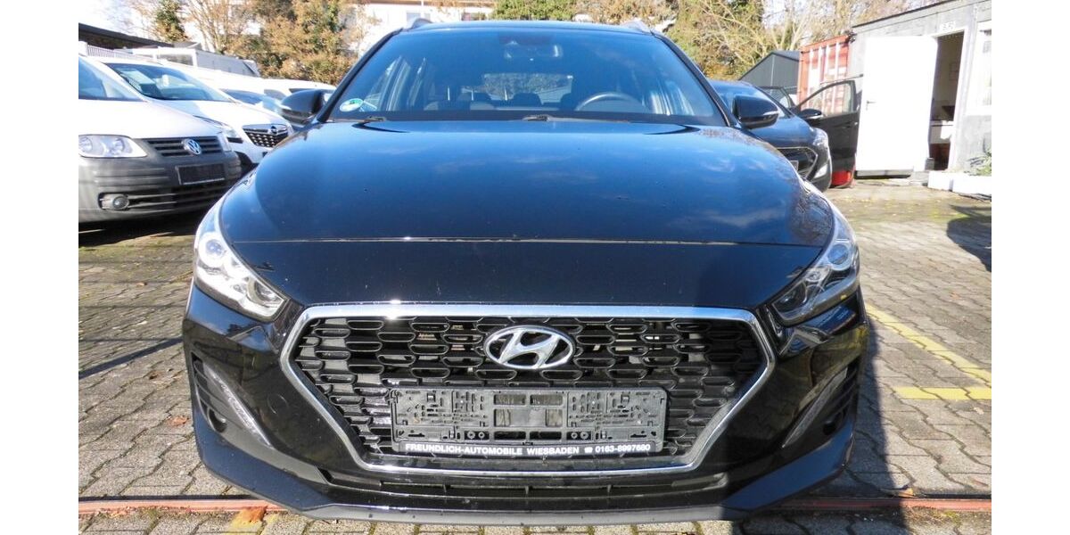 Hyundai i30 219.000 km 7.990 &euro; Mainz-Kastel 55252