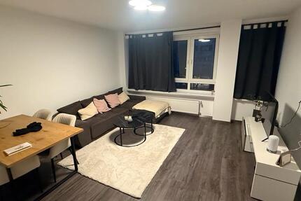 Wohnung Wiesbaden Biebrich - 3 Zimmer, 100 m&sup2;, 1.350&euro; | Angebot:24705050