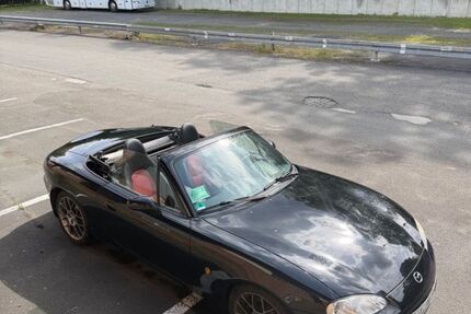 Mazda MX-5 105.000 km 8.990 &euro; Wiesbaden 65189