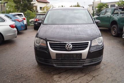 VW Touran 261.000 km 2.990 &euro; Ingelheim 55218
