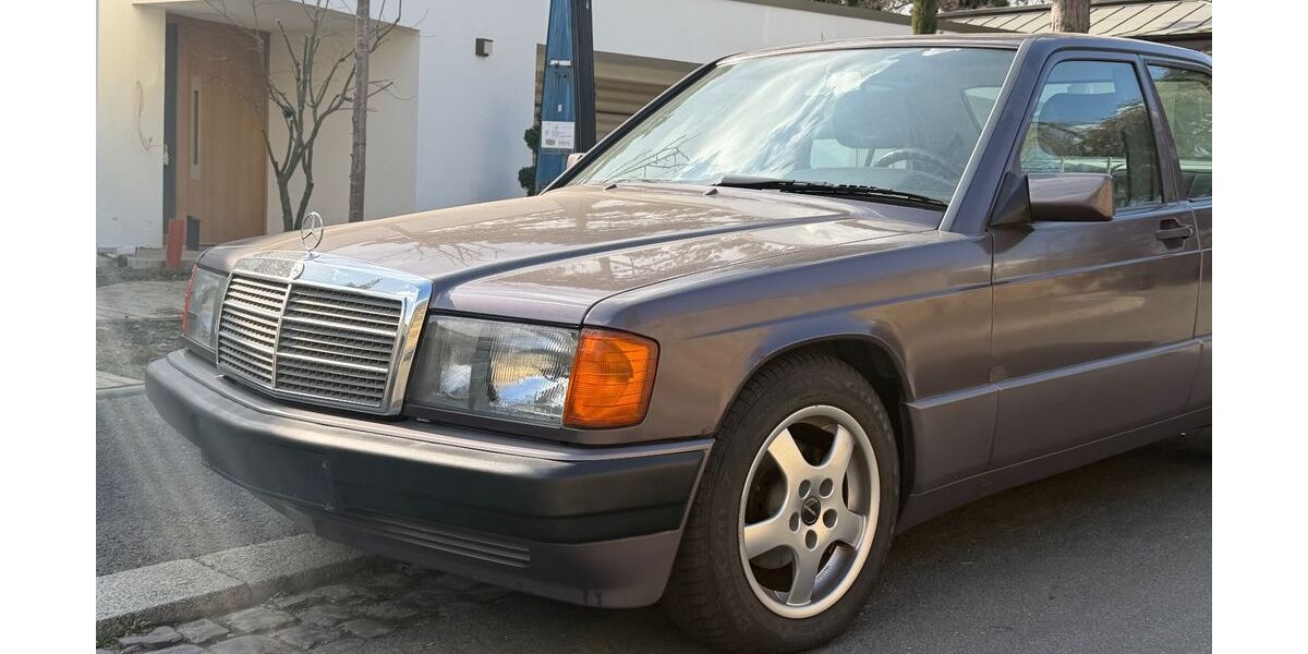 Mercedes-Benz 190 147.000 km 3.980 &euro; Wiesbaden 65183