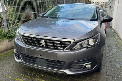 Peugeot 308 110.171 km 10.390 &euro; Mainz 55128