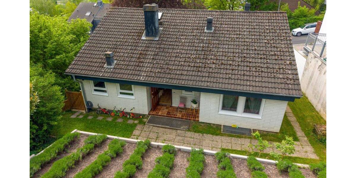 Einfamilienhaus Eppstein Vockenhausen - 8 Zimmer, 250 m&sup2;, 715.000&euro; | Angebot:26094118