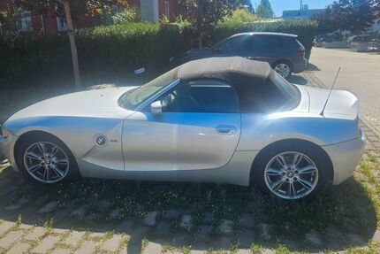 BMW Z4 121.000 km 8.200 € Mainz 55122
