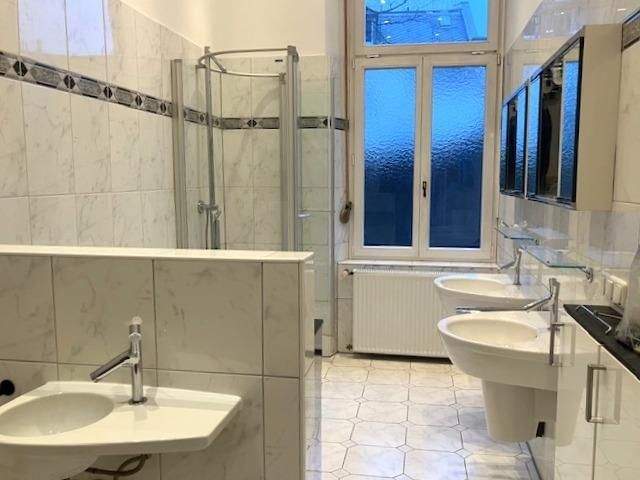 Etagenwohnung Wiesbaden Südost - 4 Zimmer, 124 m&sup2;, 1.900&euro; | Angebot:25772220