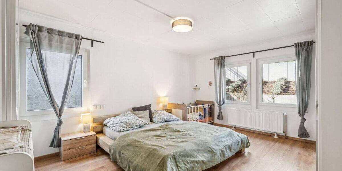 Einfamilienhaus Eppstein Vockenhausen - 8 Zimmer, 250 m&sup2;, 715.000&euro; | Angebot:26094118