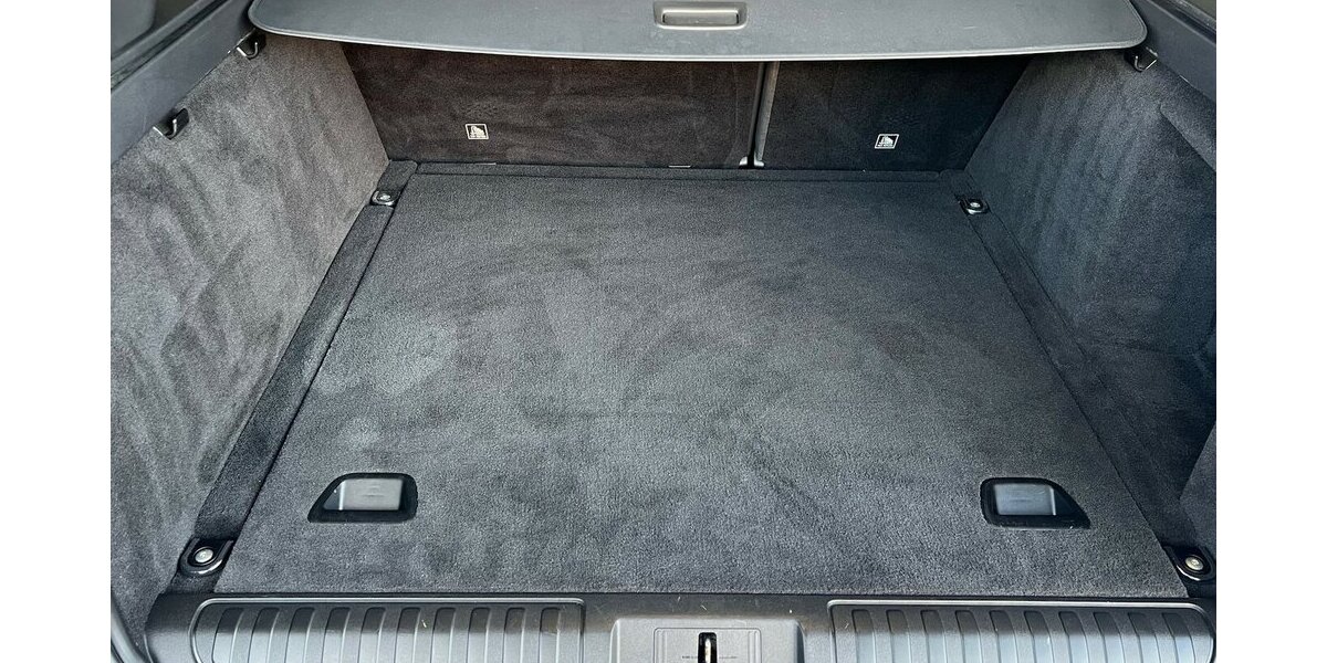 Land Rover Range Rover Sport SVR Carbon |5.0 V8|86 TKM|Top Zu 86.960 km 57.999 &euro; Mainz-Kostheim 55246