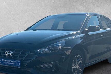 Hyundai i30 10.400 km 23.940 &euro; Rüsselsheim 65428