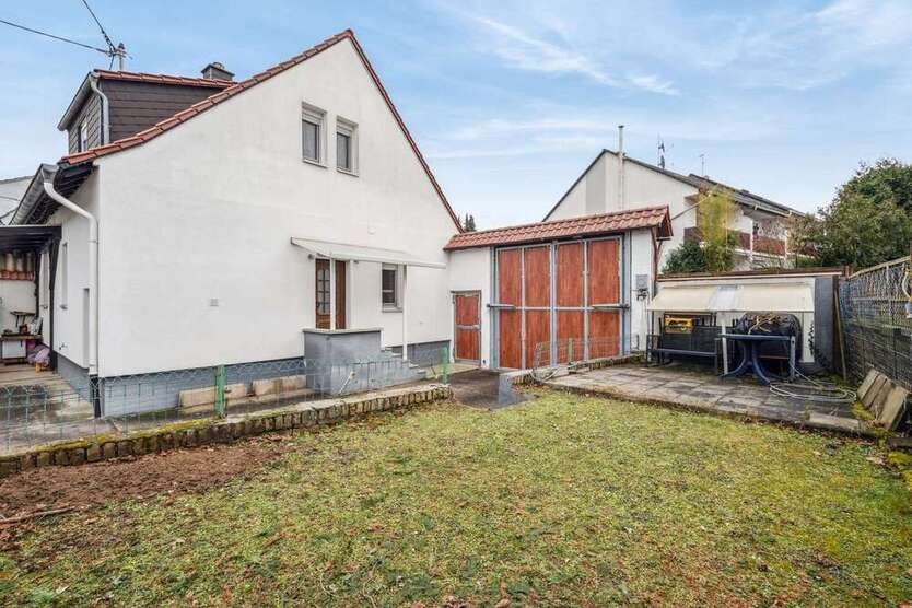 Haus zum Kaufen in Wiesbaden Nordenstadt 449.000 € 108.59 m²