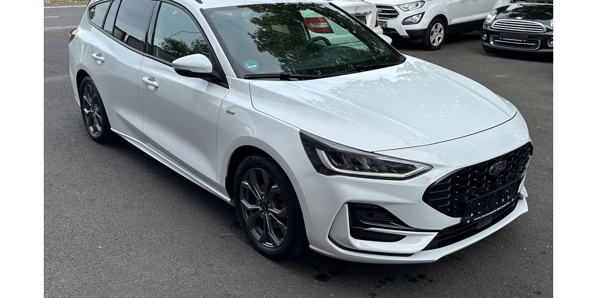 Ford Focus 31.400 km 17.500 € Wiesbaden 65203