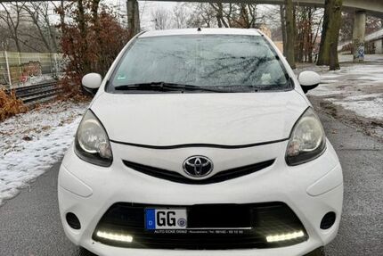 Toyota Aygo (X) 267.000 km 2.800 &euro; Kelsterbach 65451