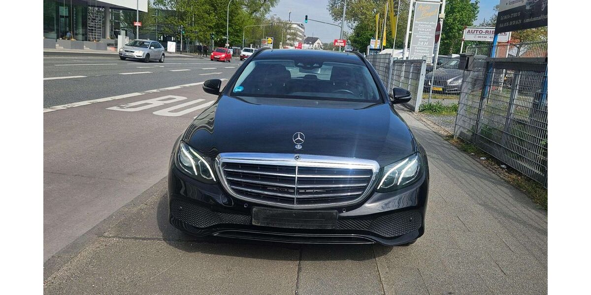 Mercedes-Benz E 200 143.000 km 18.250 &euro; Mainz-Kastel 55252