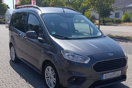 Ford Tourneo Courier 56.385 km 12.500 &euro; Wiesbaden 65205