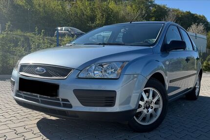 Ford Focus 89.500 km 2.799 &euro; Niedernhausen 65527