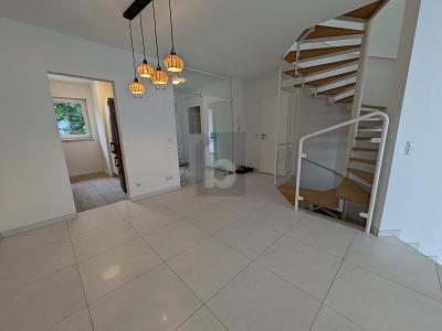 SONNIG, RUHIG, KOMFORTABEL 5 zimmer