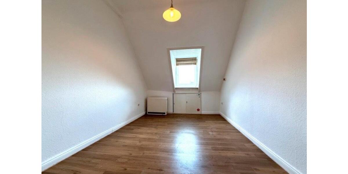 Dachgeschoßwohnung Wiesbaden Bierstadt - 3 Zimmer, 71 m&sup2;, 1.200&euro; | Angebot:25304721