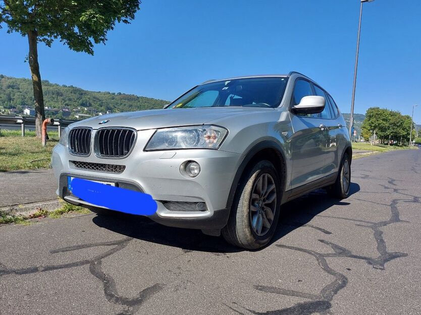 BMW X3 210.000 km 10.900 € Lorch 65391