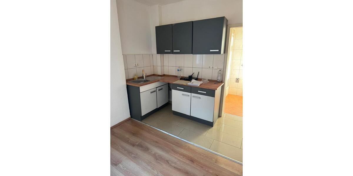 Etagenwohnung Wiesbaden Dotzheim - 2 Zimmer, 32 m&sup2;, 720&euro; | Angebot:25304699