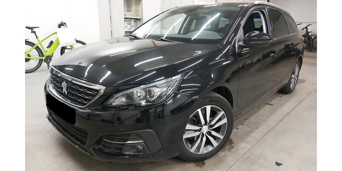 Peugeot 308 102.000 km 8.330 &euro; Kelkheim 65779