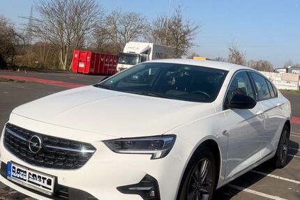 Opel Insignia 54.000 km 21.000 &euro; Rüsselsheim 65428
