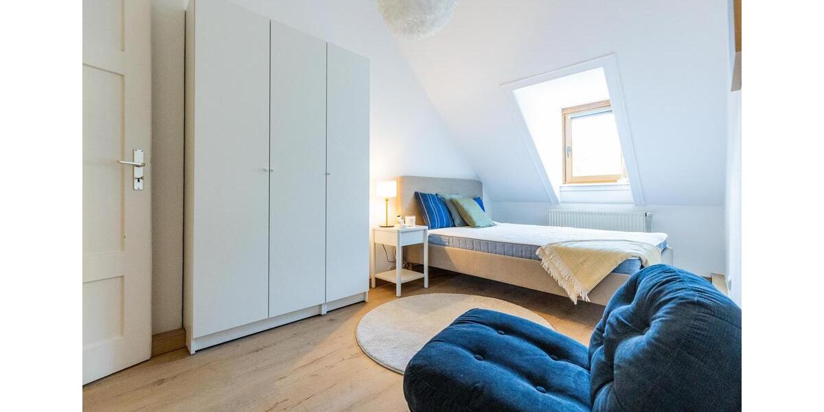 Dachgeschoßwohnung Wiesbaden Südost - 2 Zimmer, 42 m&sup2;, 795&euro; | Angebot:26338111