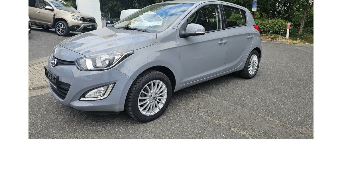 Hyundai i20 Trend + Klima+ Inspektion + TÜV + NEU + 146.531 km 5.945 &euro; Schwalbach/Taunus 65824