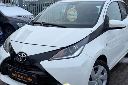 Toyota Aygo (X) 109.700 km 7.900 &euro; Kelkheim 65779