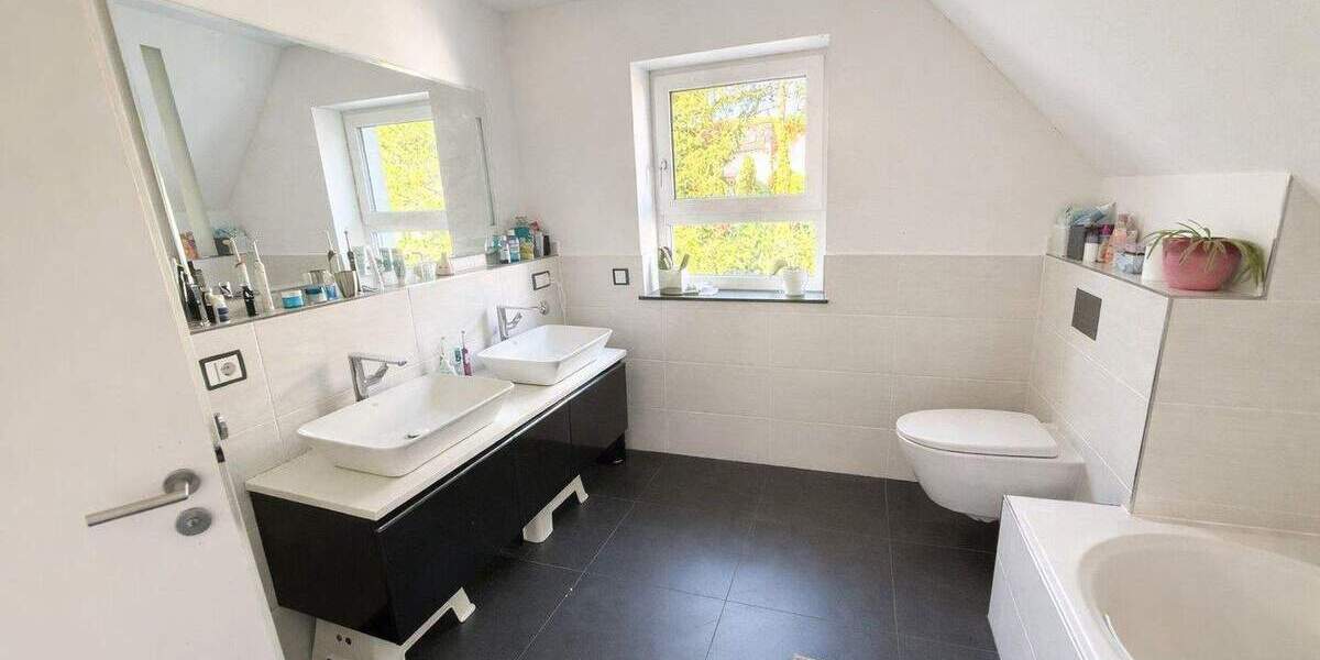 Einfamilienhaus Wiesbaden Südost - 5 Zimmer, 150 m&sup2;, 1.195.000&euro; | Angebot:25996076