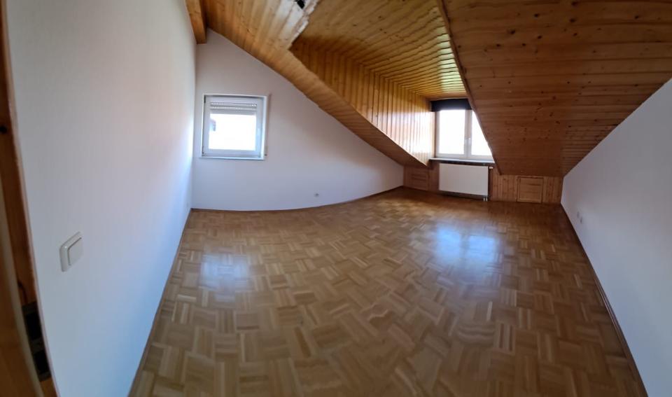 Dachgeschoßwohnung Ginsheim-Gustavsburg Gustavsburg - 3 Zimmer, 68 m&sup2;, 1.300&euro; | Angebot:25017584