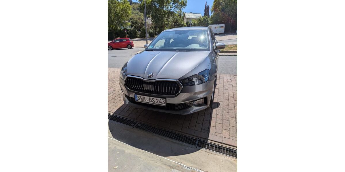 Skoda Fabia 21.000 km 19.499 &euro; Bad Schwalbach 65307