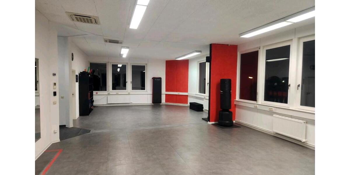 Gewerbeobjekt Flörsheim am Main - 35&euro; | Angebot:25180358