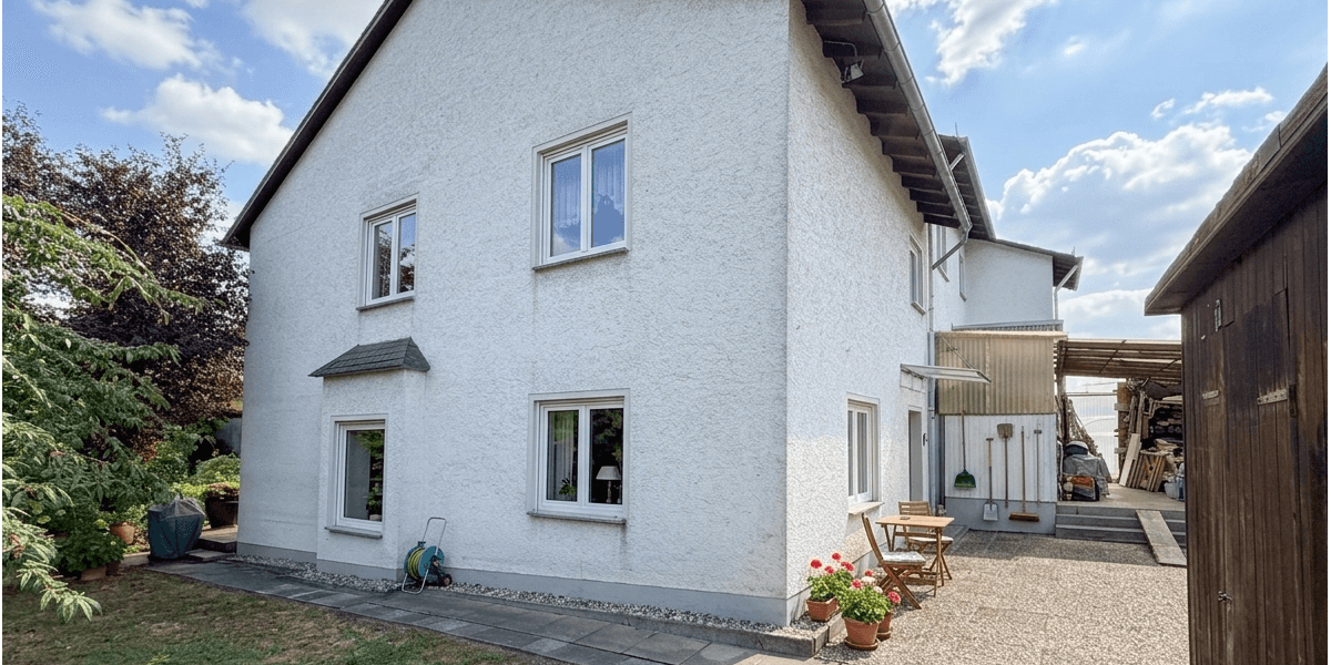 Attraktives Mehrfamilienhaus mit Potenzial in Wiesbaden Biebrich - Mehrfamilienhaus, Wohnhaus Wiesbaden Biebrich | Angebot:27210735