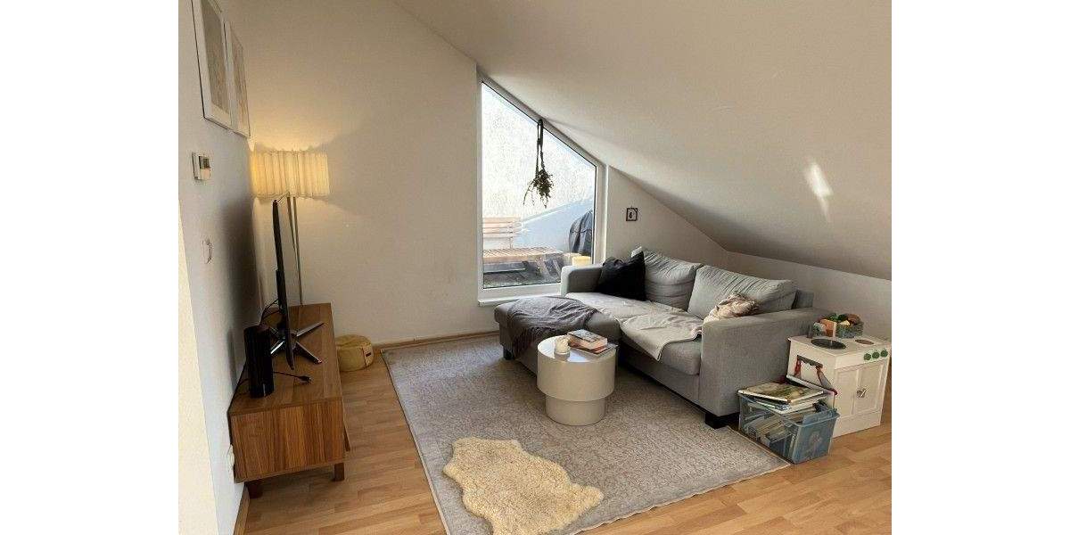 Etagenwohnung Frankfurt am Main Bockenheim - 3 Zimmer, 80 m&sup2;, 1.400&euro; | Angebot:25703538