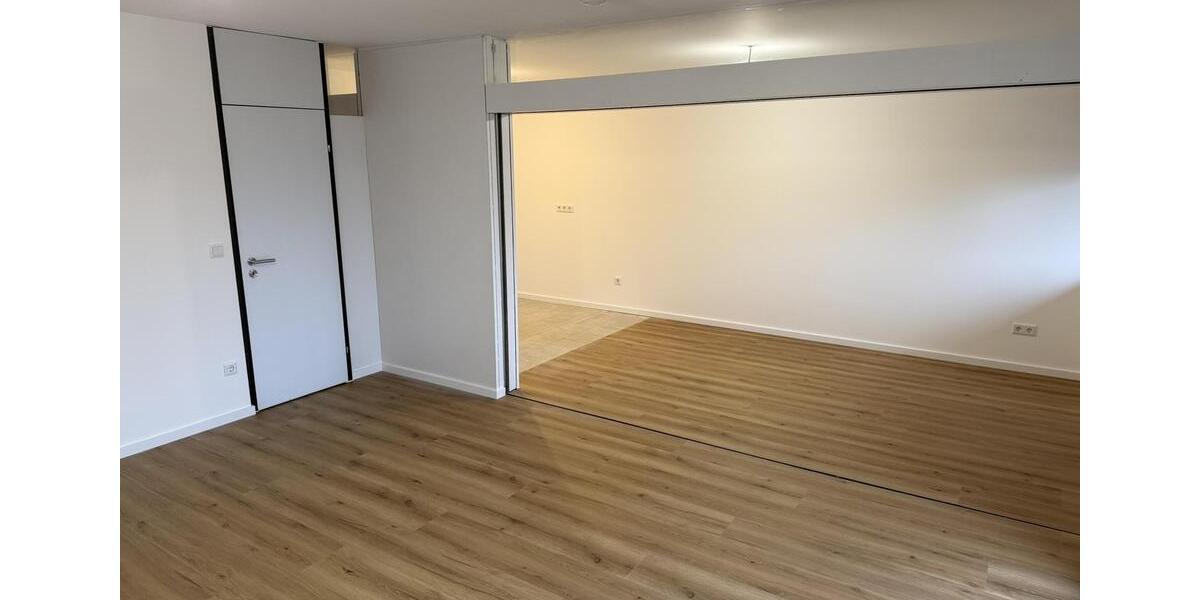 Attraktive 3,5-Zimmer Wohnung mit Balkon im 3. OG in Schwalbach am Taunus 3 zimmer
