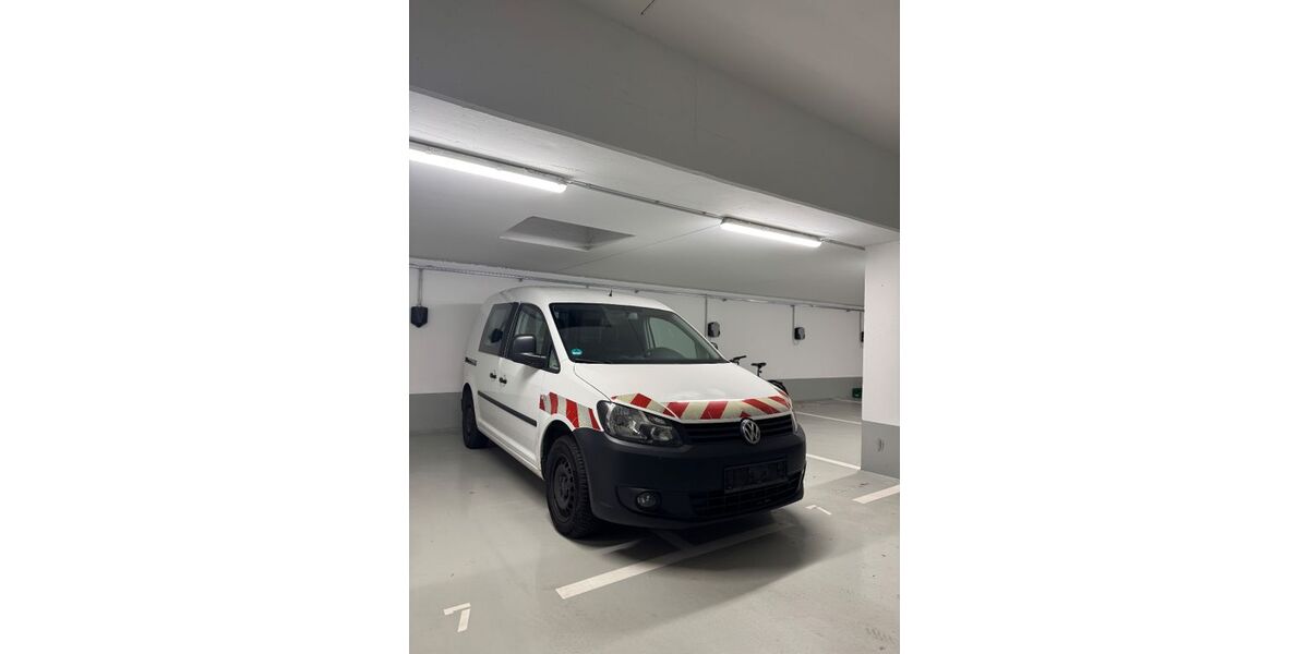 VW Caddy 208.000 km 6.900 &euro; Wiesbaden 65189