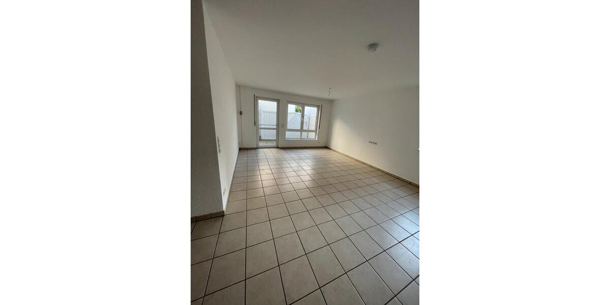 Erdgeschoßwohnung Groß-Gerau Gerau - 3 Zimmer, 81 m&sup2;, 905&euro; | Angebot:25640900